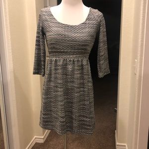 Quarter sleeve dress